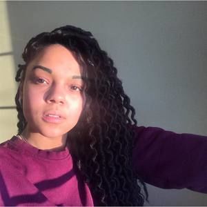 Meet your Posher, Tyia